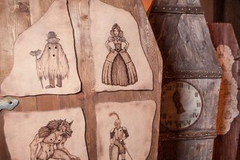  Fancy Images | The Crypt