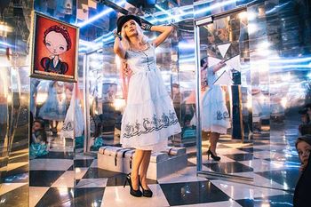 mirror land | Alice in Mirrorland escape room