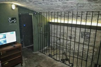 TV puzzle | The Mafia escape room