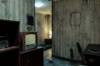 Old items | Haunted motel escape room